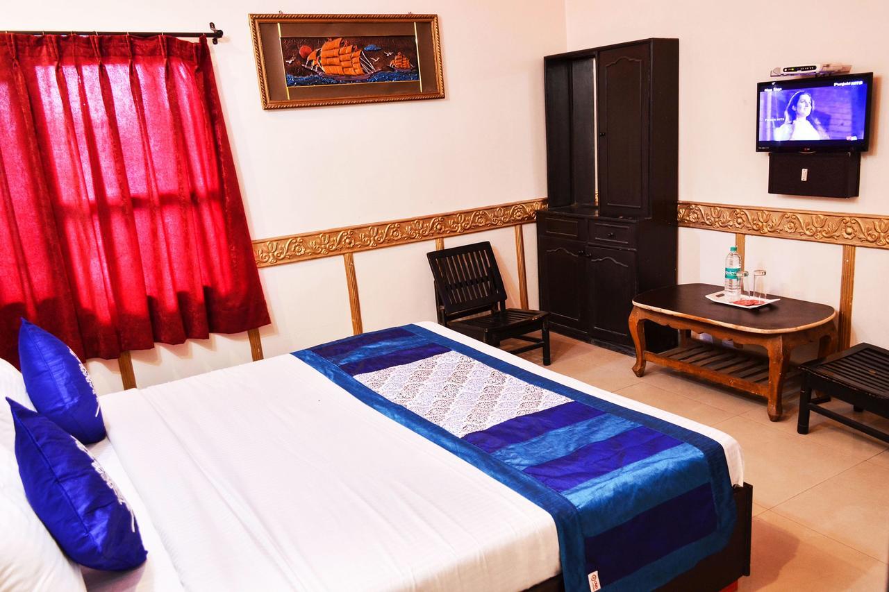 Oyo 5884 Amante Hotell Chandīgarh Eksteriør bilde