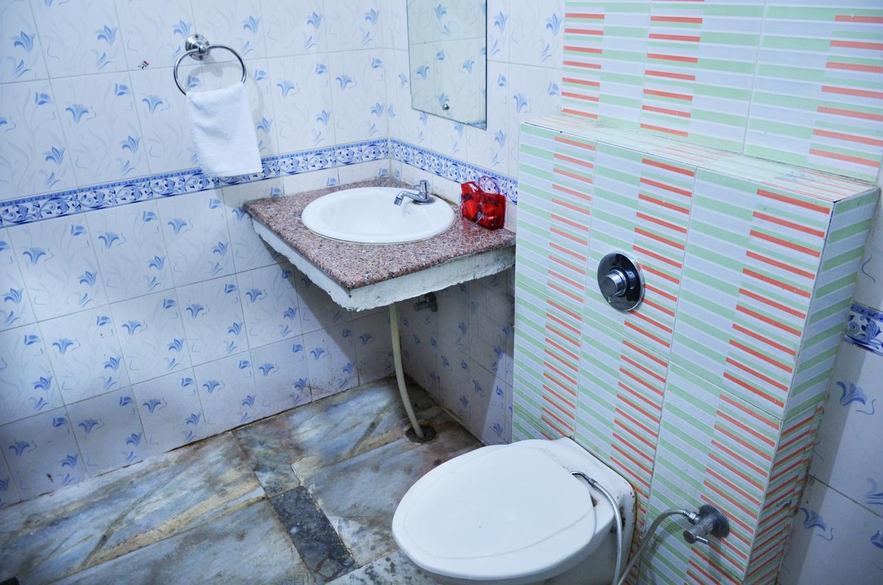 Oyo 5884 Amante Hotell Chandīgarh Eksteriør bilde