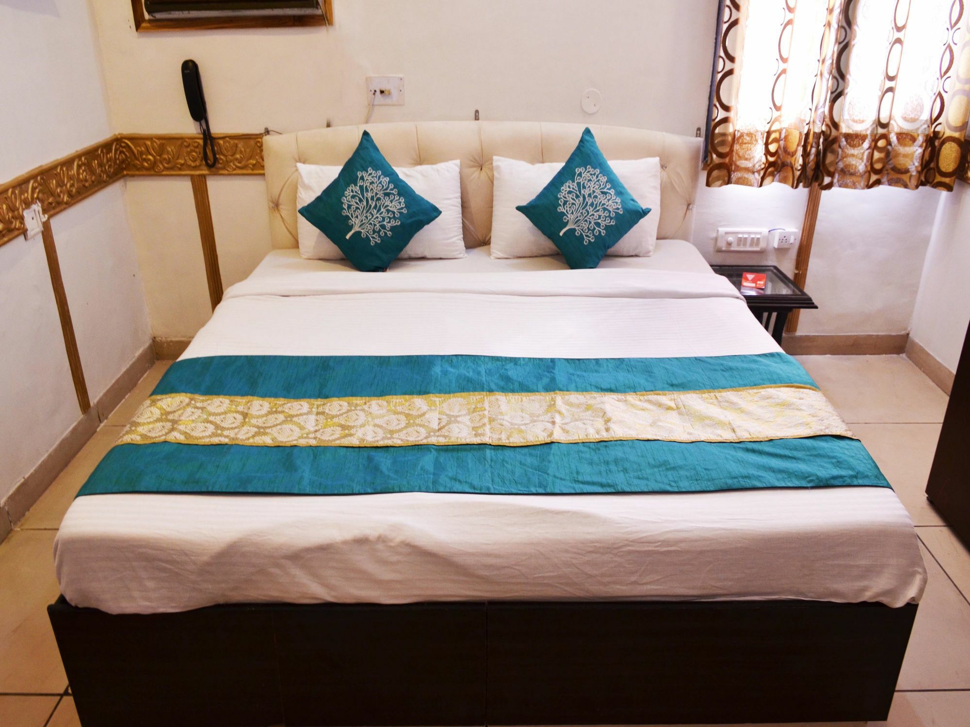 Oyo 5884 Amante Hotell Chandīgarh Eksteriør bilde