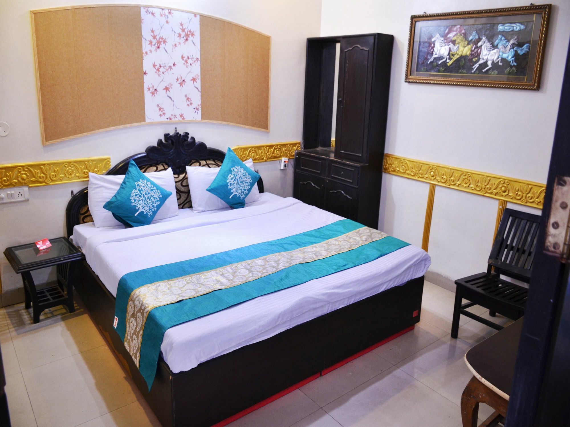Oyo 5884 Amante Hotell Chandīgarh Eksteriør bilde