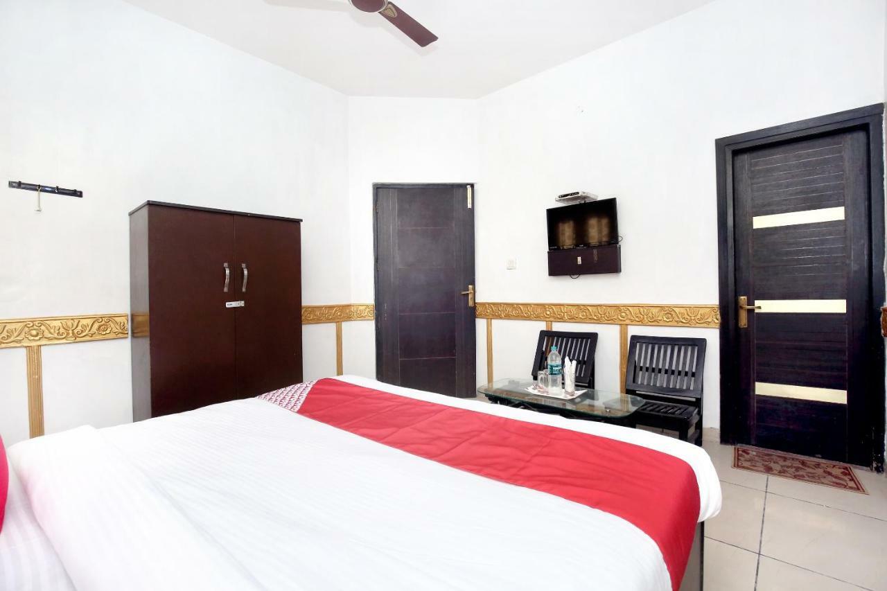 Oyo 5884 Amante Hotell Chandīgarh Eksteriør bilde